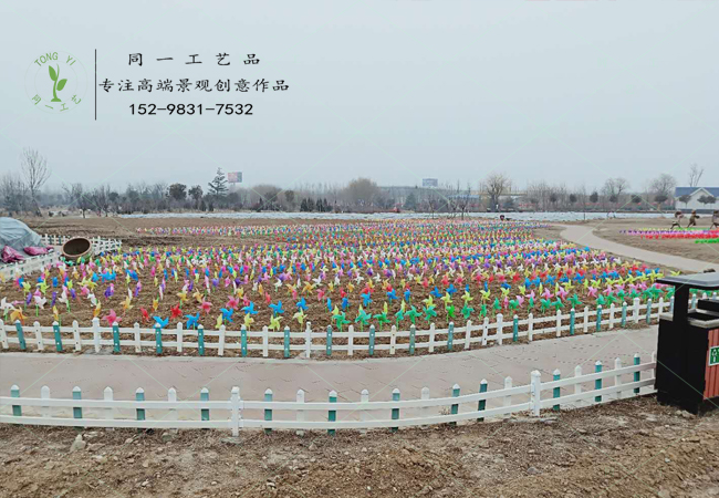 稻草工藝品風(fēng)車場(chǎng)景