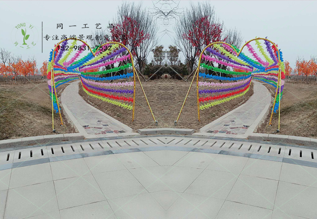 稻草工藝品風(fēng)車長廊