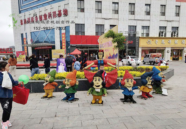 卡通稻草人白雪公主和七個(gè)小矮人