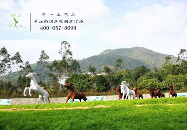 稻草工藝品八駿圖造型