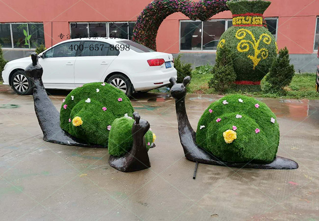 仿真綠雕蝸牛造型